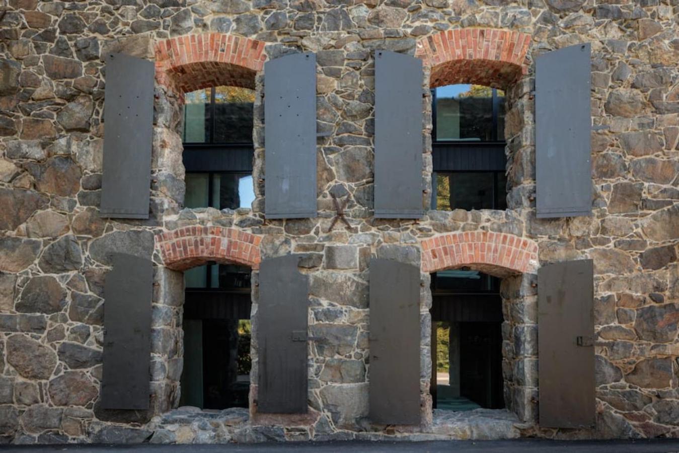 Brand New Studios Amidst Ancient Ruins Oasis Stockholm Exterior foto